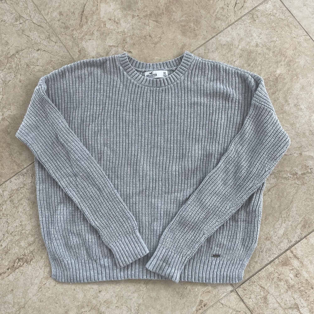 Hollister grey sweater